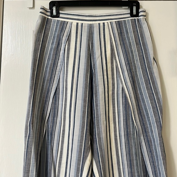 Linen pants - Picture 1 of 3